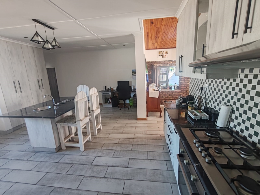 3 Bedroom Property for Sale in Windsor Park Eastern Cape